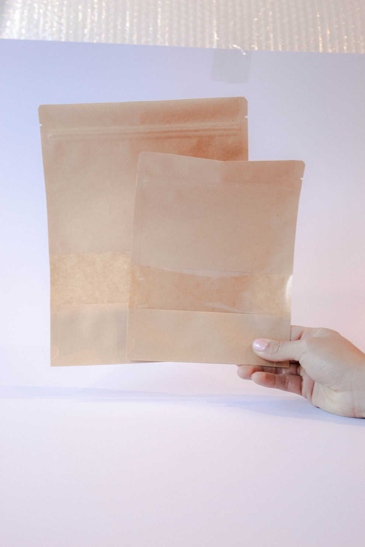 Stand Up Pouch Kraft con Ventana